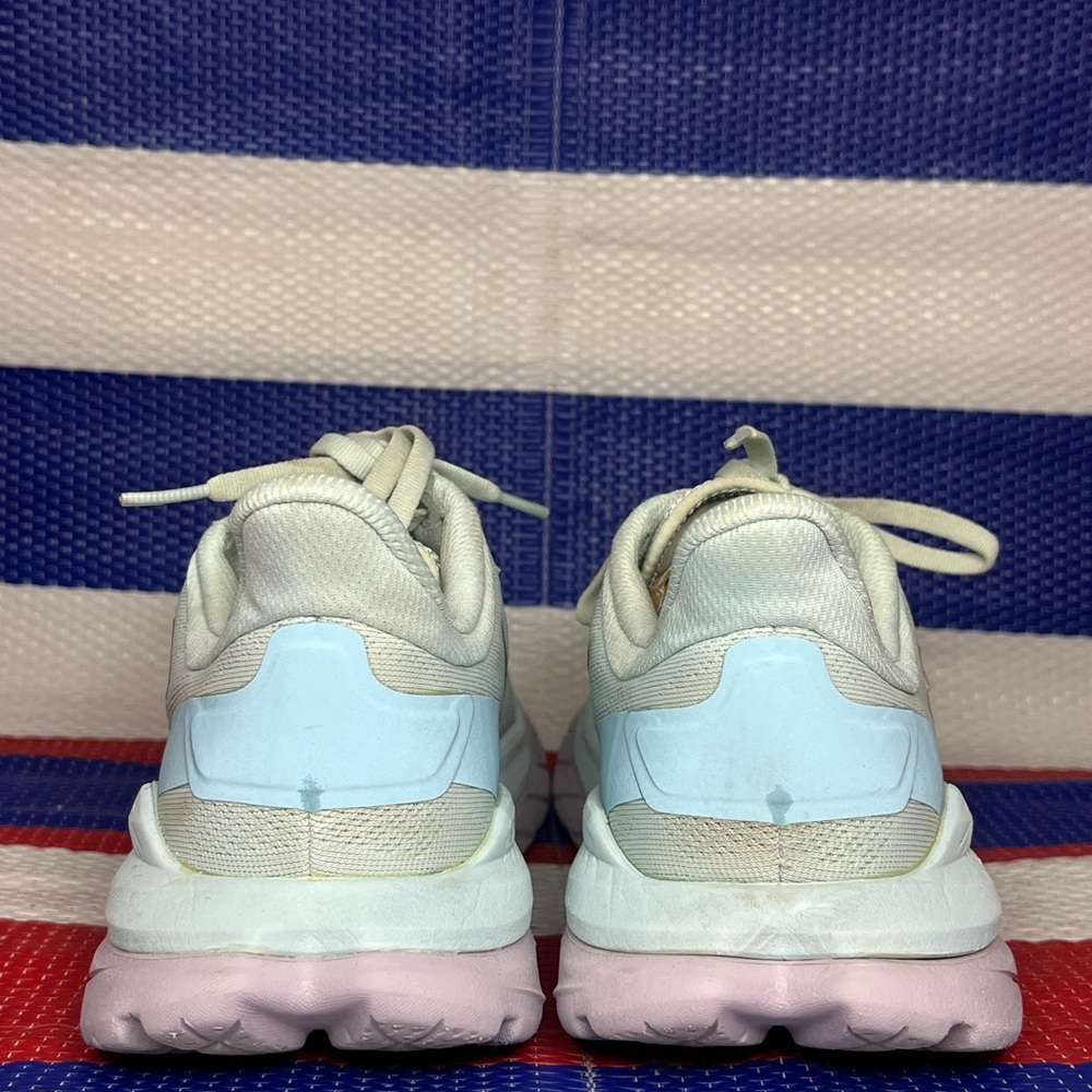 Hoka Mach 4 - Women’s Active Running Shoes - Size 7 Sneakers - Hoka One One - Picture 9 of 16
